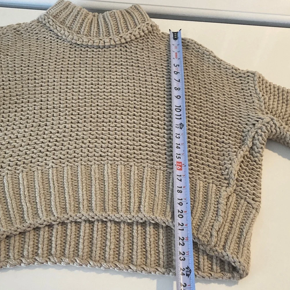Free People Chunky Knit Cropped Sweater My Only Sunshine Cream Tan Size Medium